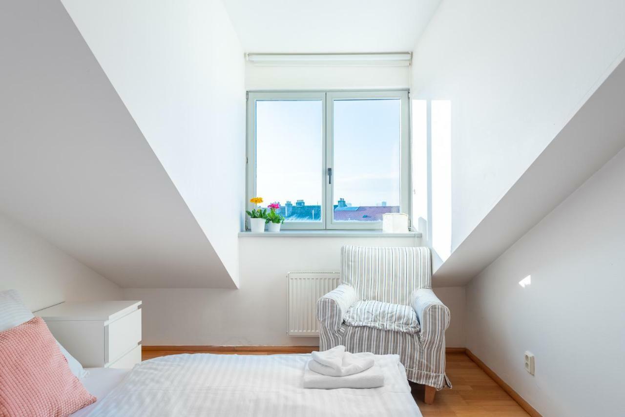 Nest Apartment Прага Экстерьер фото
